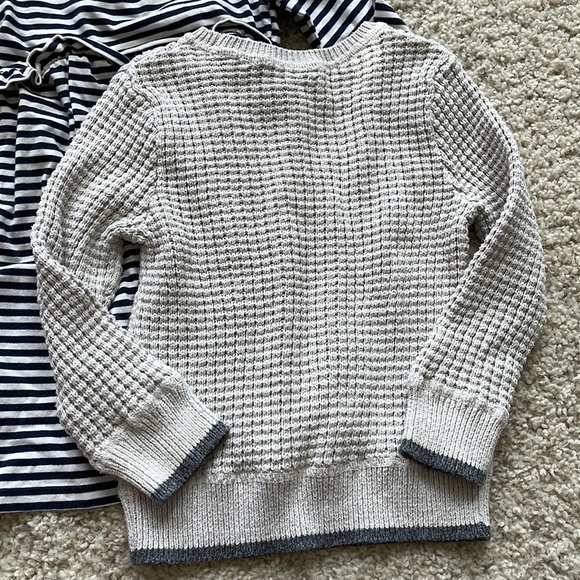 Girls 3T GAP Sweater and Dress - Picture 3 of 8